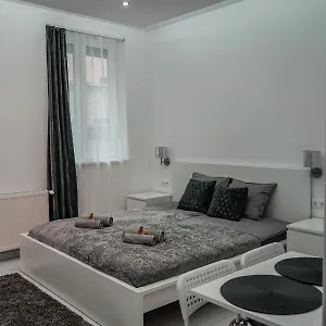 Luxury Pearl , Budapest Hungary