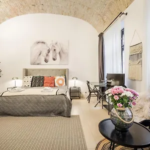 Urban Stable Luxury , Budapest Hungary